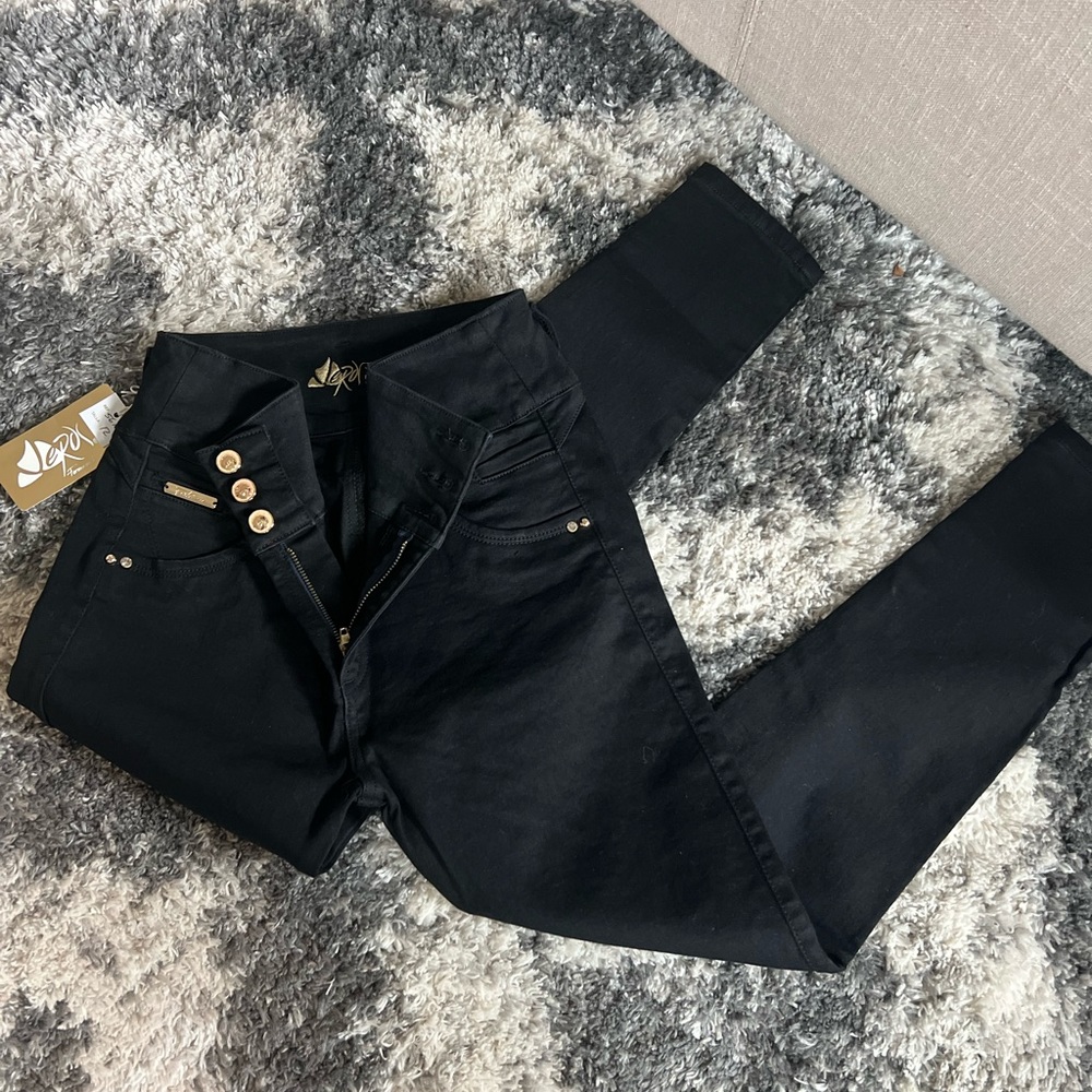 Black Colombian jeans, Verox